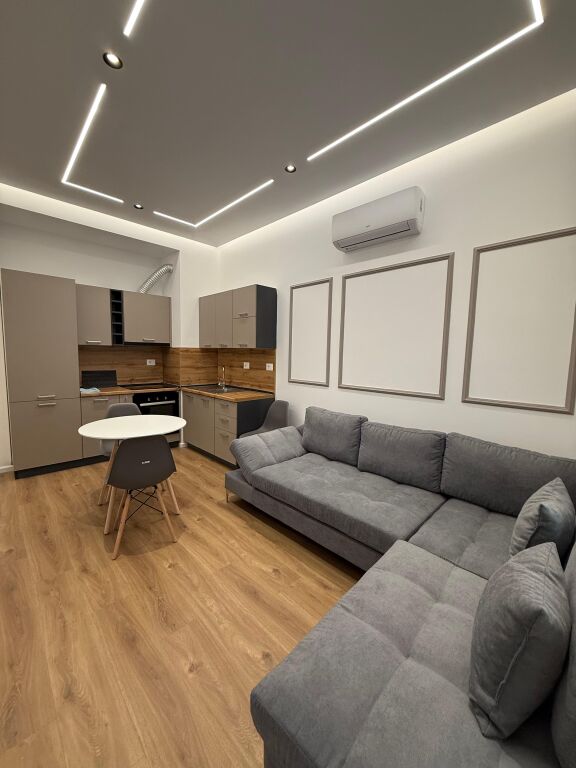 🏠JEPET ME QIRA Apartament 1+1+bllk 📍Rezidenca Kadiu, Ali Dem🛋️Mobilim i ri dhe modern, i pabanuar me pare💶550€/muaj