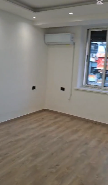 OFFICE FOR RENT 50M2 WILLSON SQUARE 75,000 LEKE FH-58606