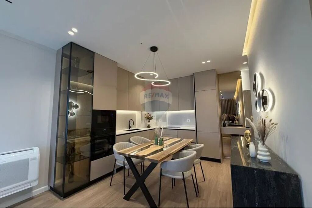 Apartament - Për Qira - Rruga Mine Peza, Tiranë