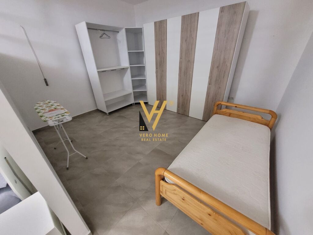 JEPET APARTAMENT 2+1 ME QERA NE QENDER 55.000 LEKE