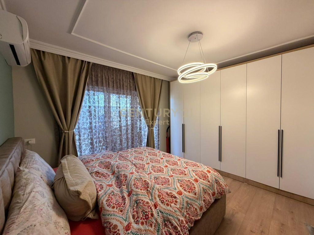 Vendiamo appartamento 1+1 in un edificio esistente vicino a Varri Bamit