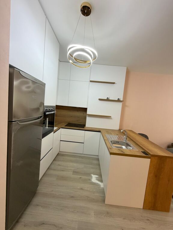 Qera apartament 1+1  Rruga Dritan hoxha Cmimi 60.000 leke