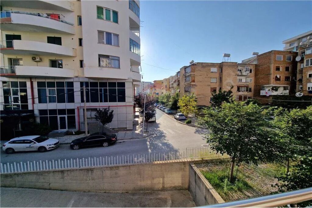 🏡 Apartament 2+1 me Qira në Skele, Vlorë