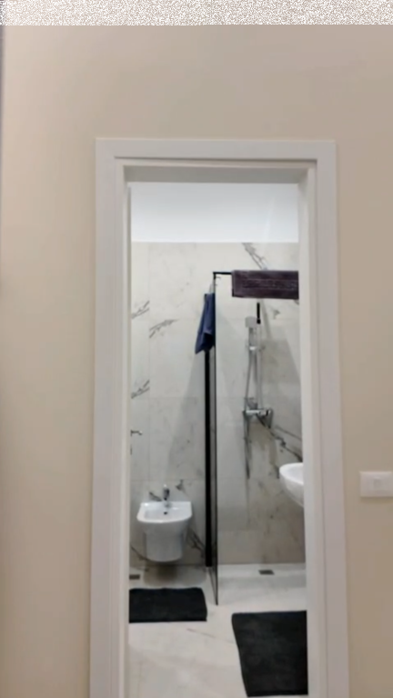 Appartamento 2+1, Mine Peza!