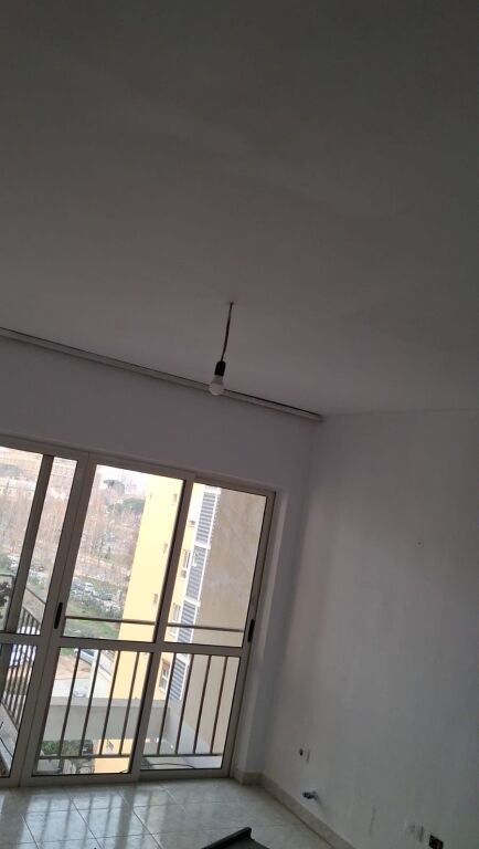 Affittasi 1+1 vuoto a Fusha e Aviacionit 400 mila lek