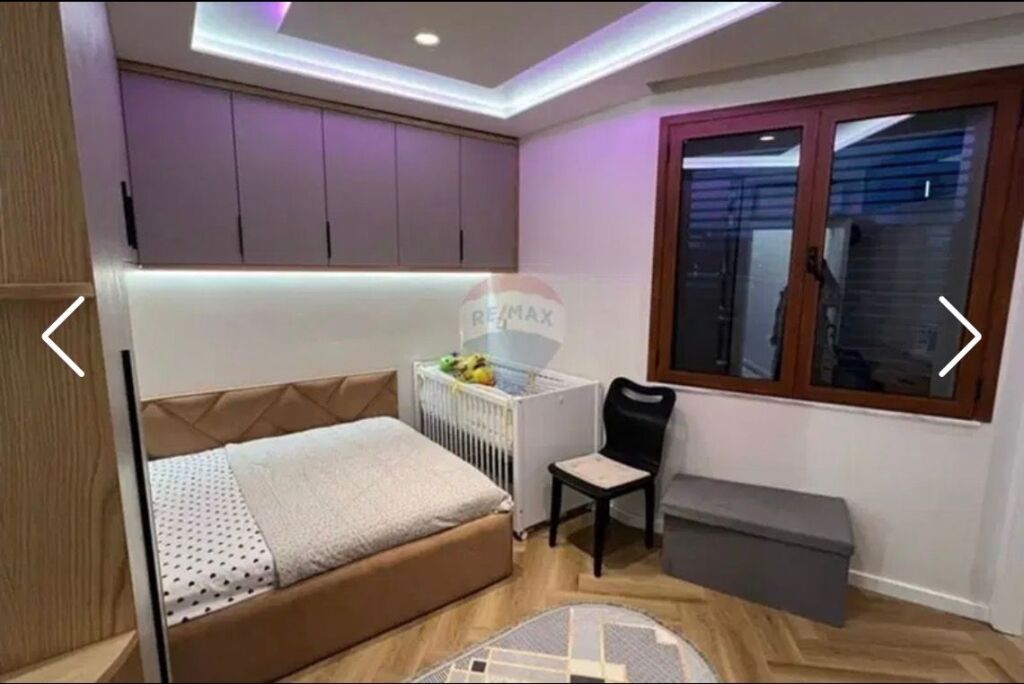 Apartament 3+1+2 , Ish Fusha E Aviacionit