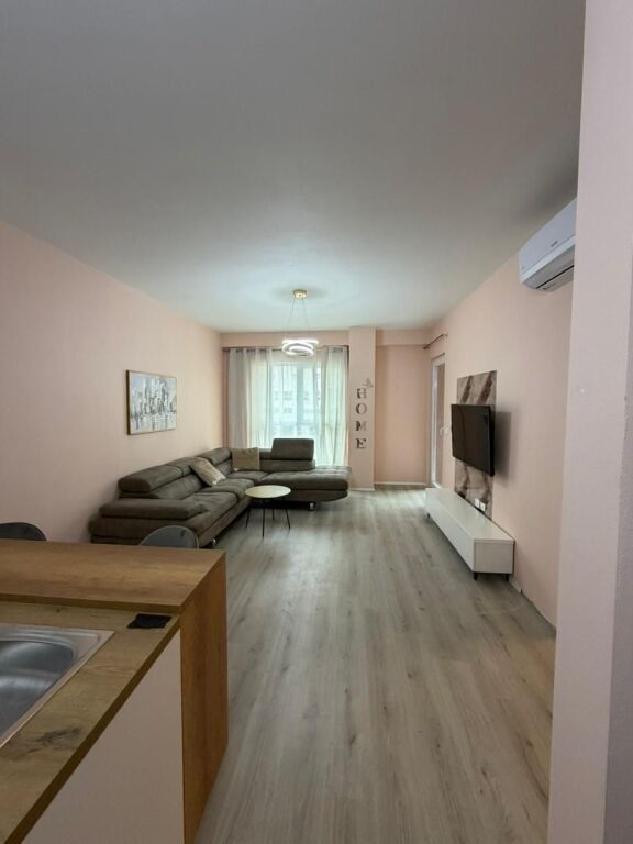 Qera apartament 1+1  Rruga Dritan hoxha Cmimi 60.000 leke