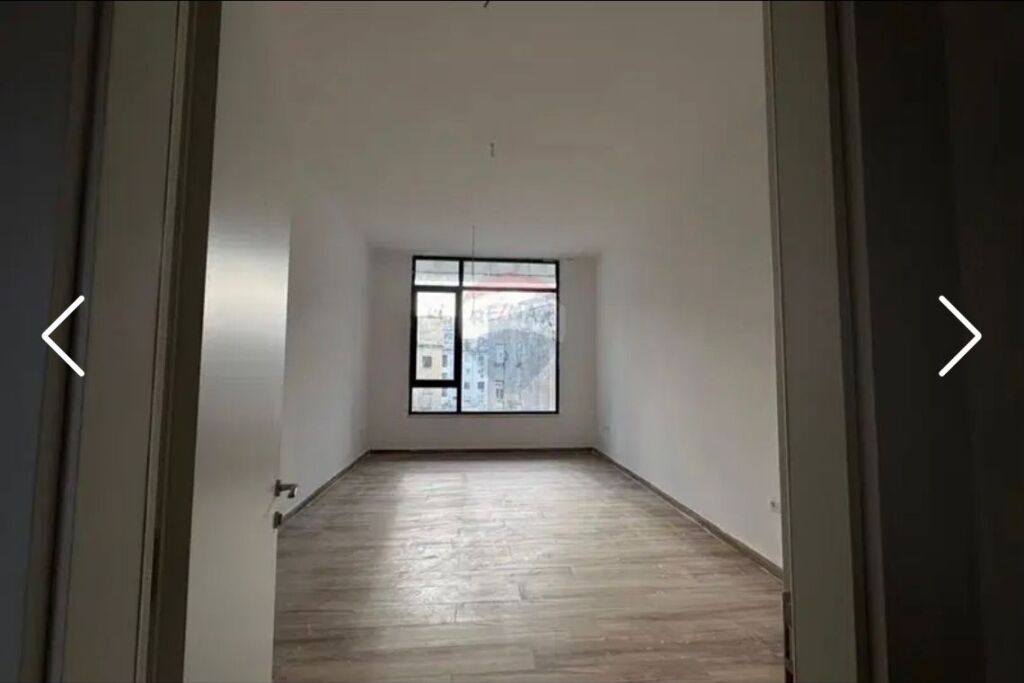 AMBIENT ZYRE PER QIRA TEK RR.MINE PEZA!