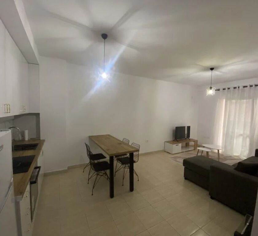 Affitto | Appartamento 2 + 1 | Kristal Center | 600 €/mese