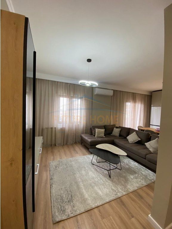 Qira Apartament 1+1, Galeria, Rruga e Barrikadave