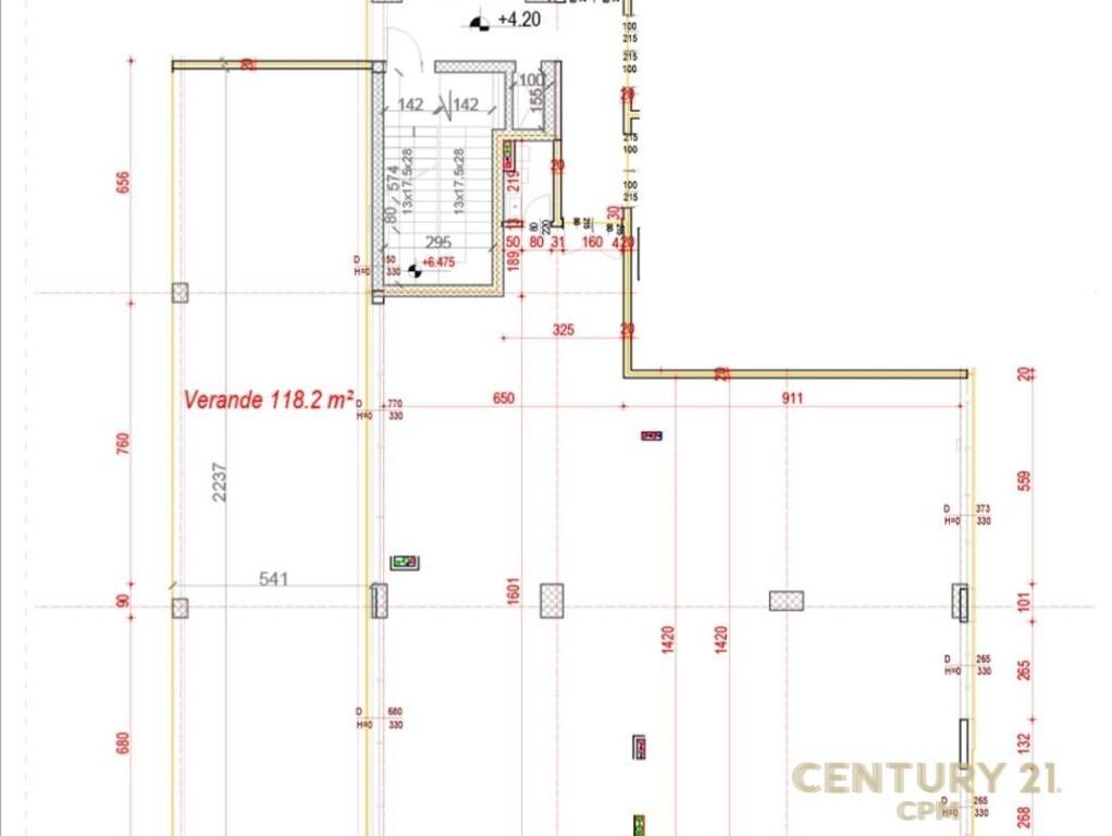 Shitet ambient komercial te Square 21