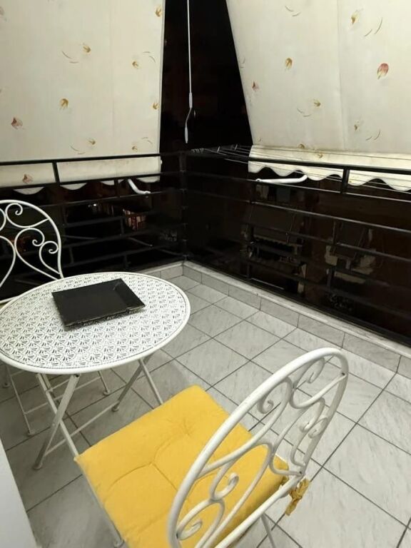 Jepet Me Qera Apartament 2+1+2 Ballkone