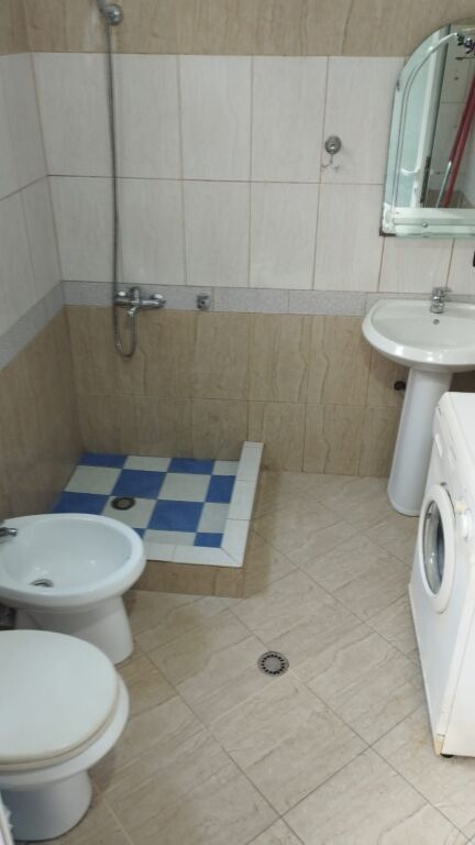 APARTAMENT 1+1. 30000 LEKE.RRUGA SIRI KODRA