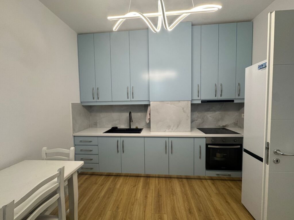 Apartament 1+1, Ish Fusha Aviacionit!