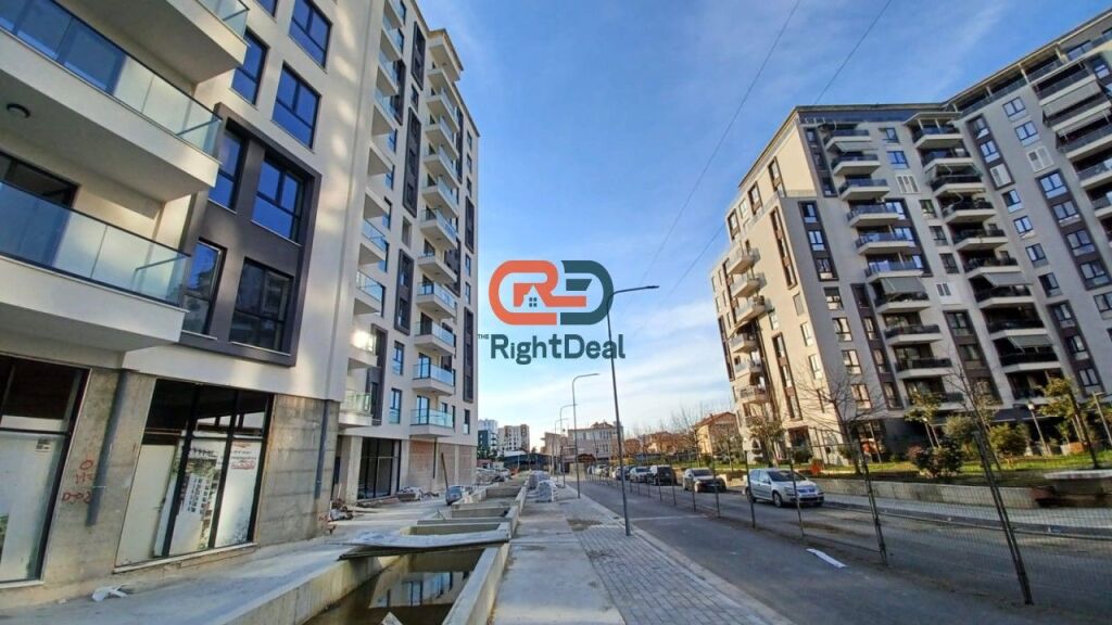 Al Campo di Aviazione, Nel Complesso Turdiu, Vendesi Unità Commerciale Con Pianta Regolare Ideale Per Investimento!!!