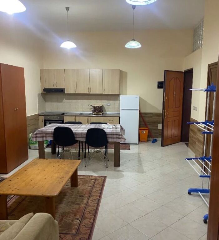 Qera | Shtëpi private 1 + 1 | Spitali Amerikan 2 | 350 €/muaj