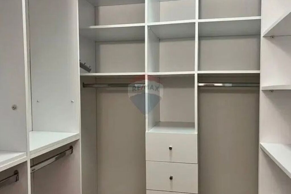 Apartament 3+1 per qira, prane Eleonores!