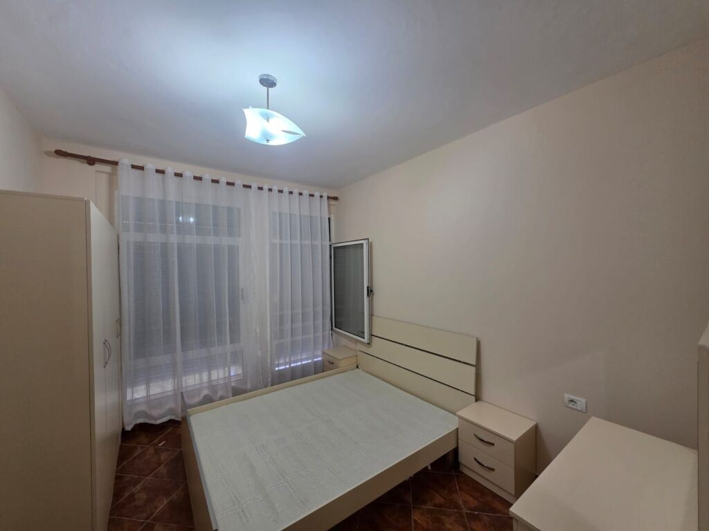 Shitet Apartament 1+1, Shkëmbi i Kavajës,Durres.