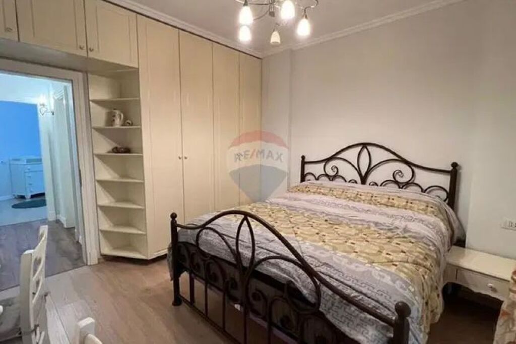 Apartament 3+1 per qira, prane Eleonores!