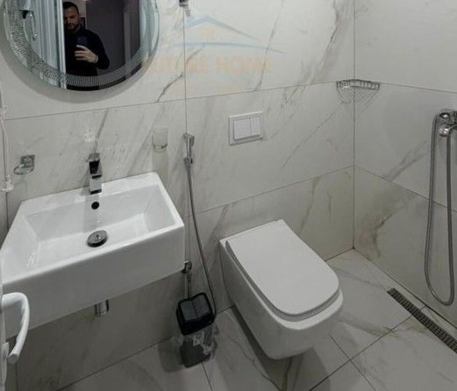 For sale, Apartment 2+1+2, Barrikadave Street, Tirana