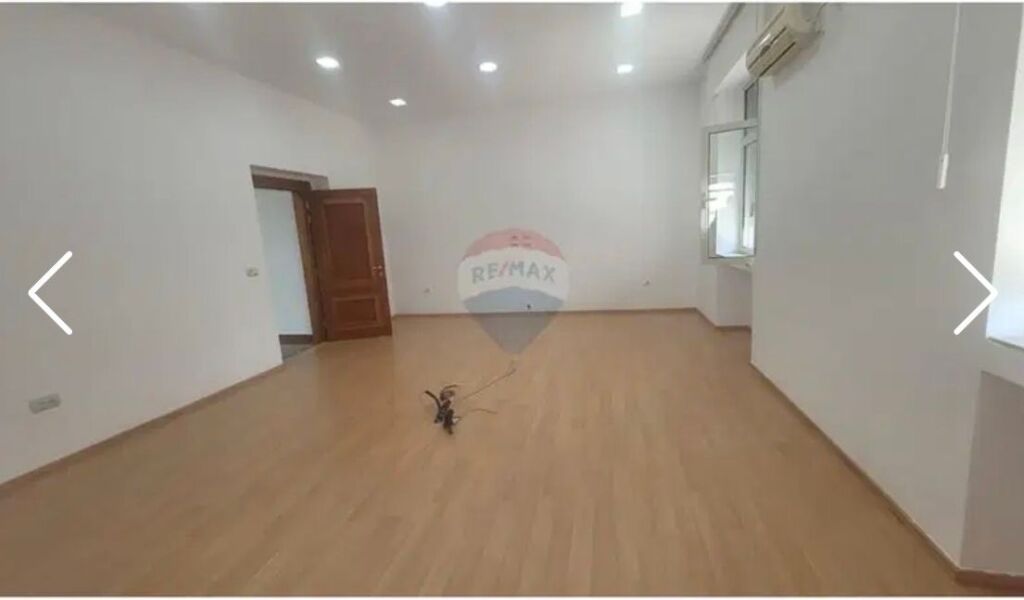 Zyrë Moderne në Bllok, Tiranë për Biznesin Tuaj.