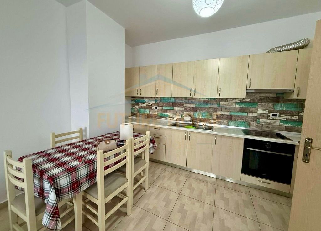 🏠 Jepet me Qera 2+1 Super i Bollshëm te Unaza e Re! 📍