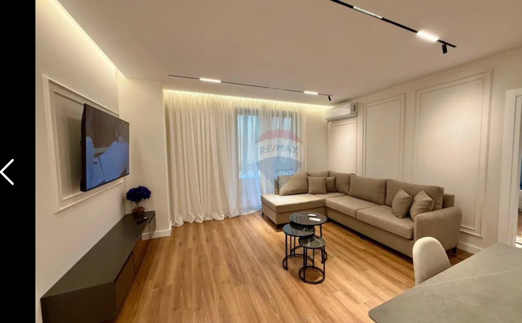 Apartament per qera 2+1+2 tek Rruga Hoxha Tahsim