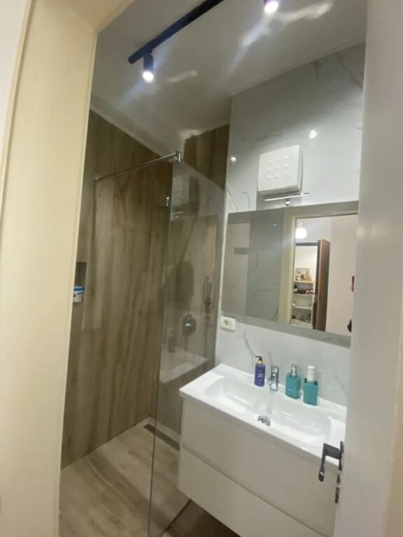 Jepet Me Qera Apartament 2+1+2 Ballkone