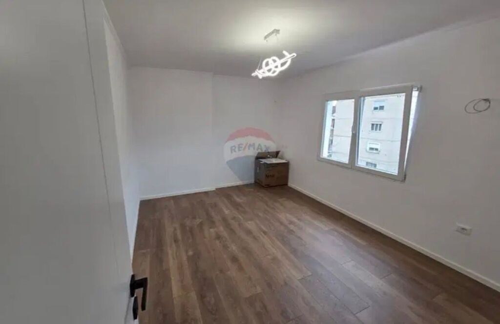 Apartament - Për Shitje - Fusha Ali Demi, Tiranë