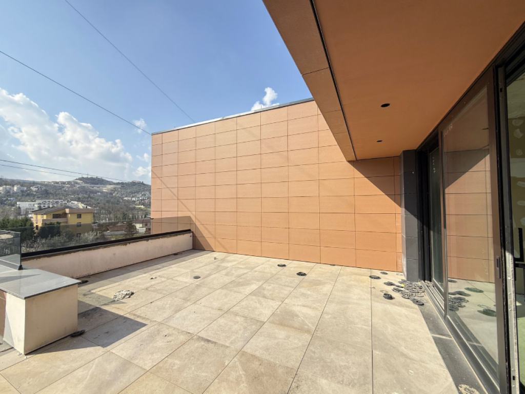 🏡 Semi-Detached Villa for Sale near TEG