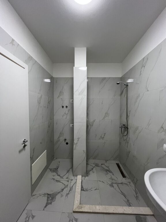 Apartament 1+1, Zogu i Zi!