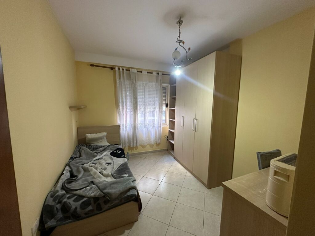 Apartament per qera ne astir 2+1