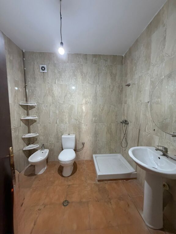 APARTAMENT NE SHITJE 2+1 NE ASTIR , KOMPLEKSI FRATARI