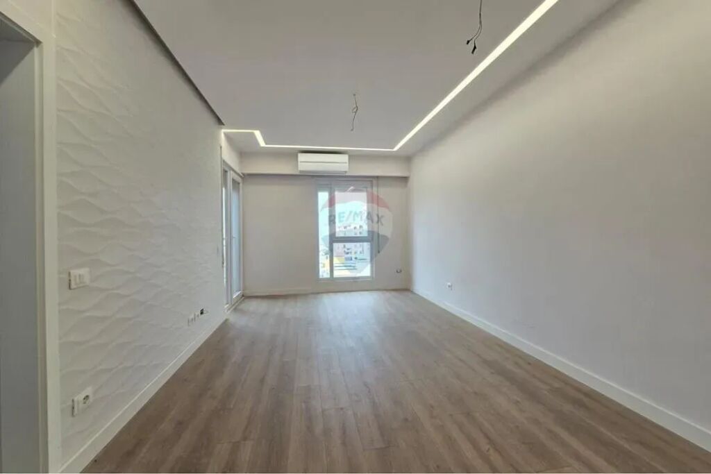 Appartamento - In Vendita - Via Qemal Stafa, Tirana