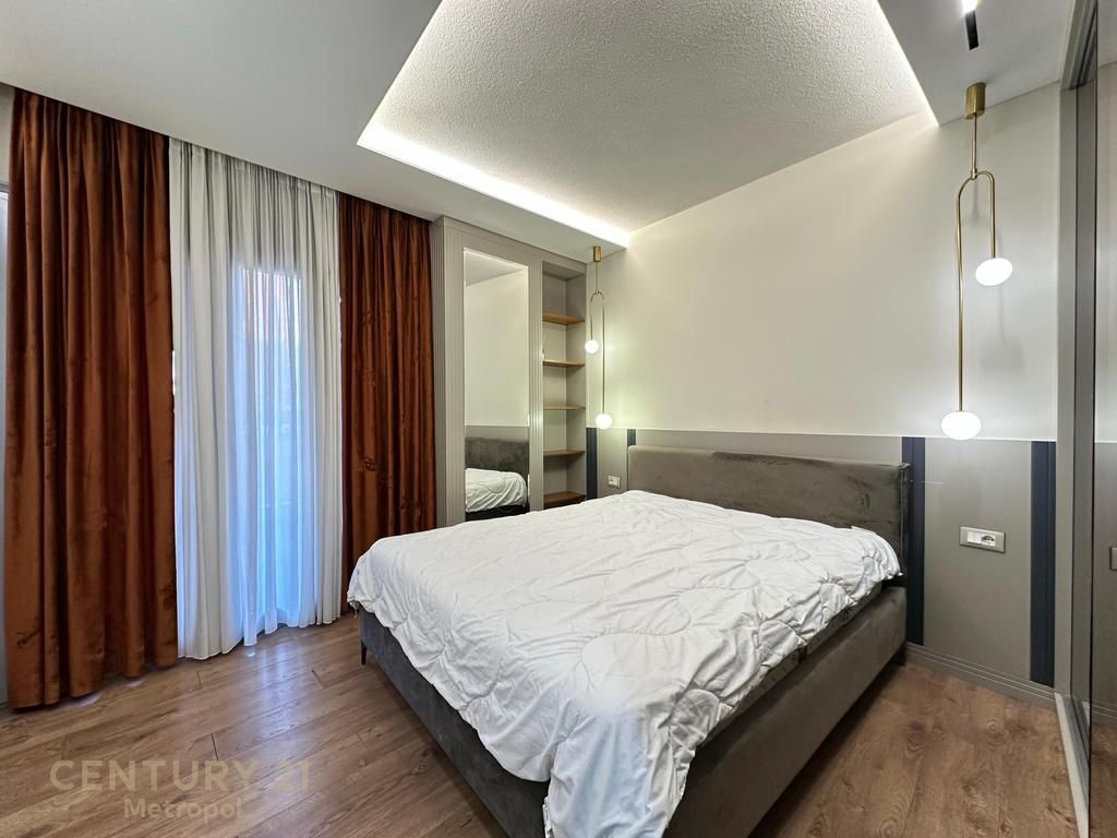 JEPET ME QERA APARTAMENT 2+1+2 TE PALLATI ME SHIGJETA