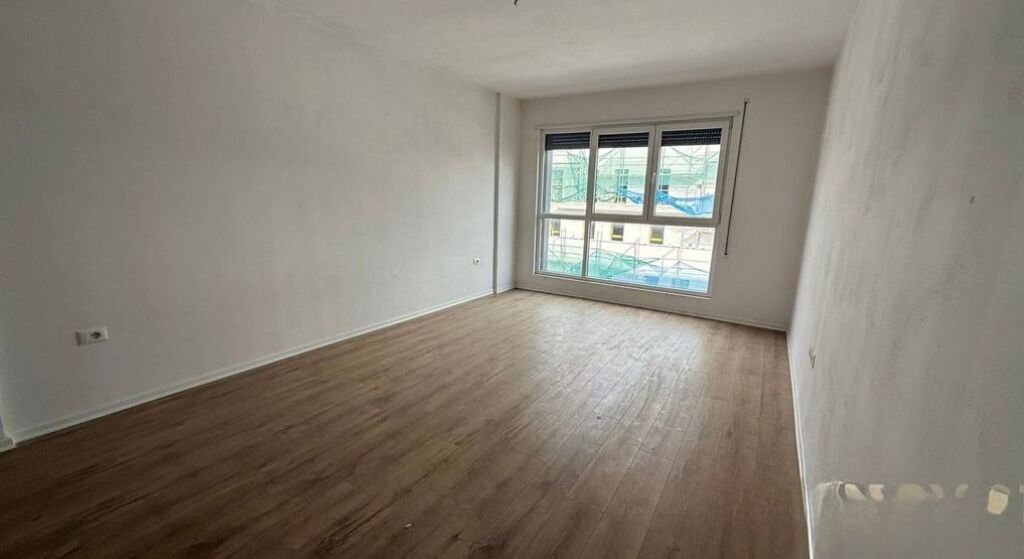 Appartamento 2+1+2 in vendita presso Trio Towers Residence, a Don Bosko !