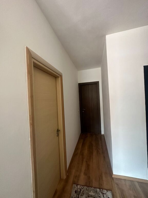 Vendesi in vendita 1+1 ad Astir vicino all'Artista