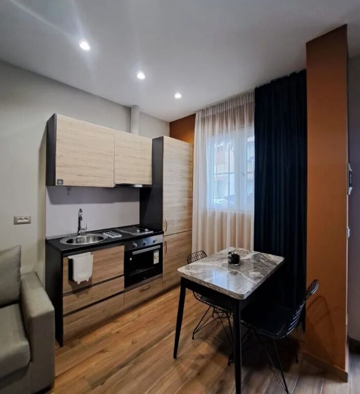 Rent | Studio apartment | Fireplace | 380 €/month