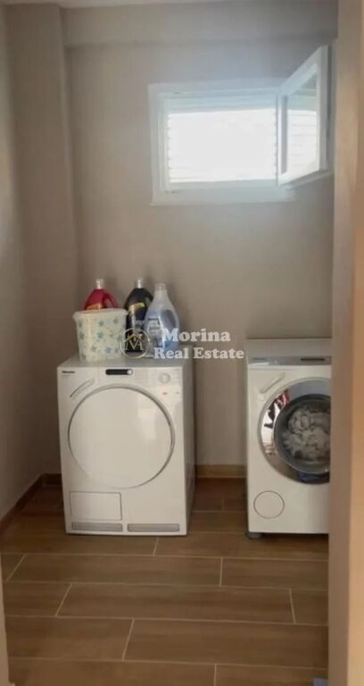 Qera | Shtëpi private 2 + 1 | Porcelan | 650 €/muaj