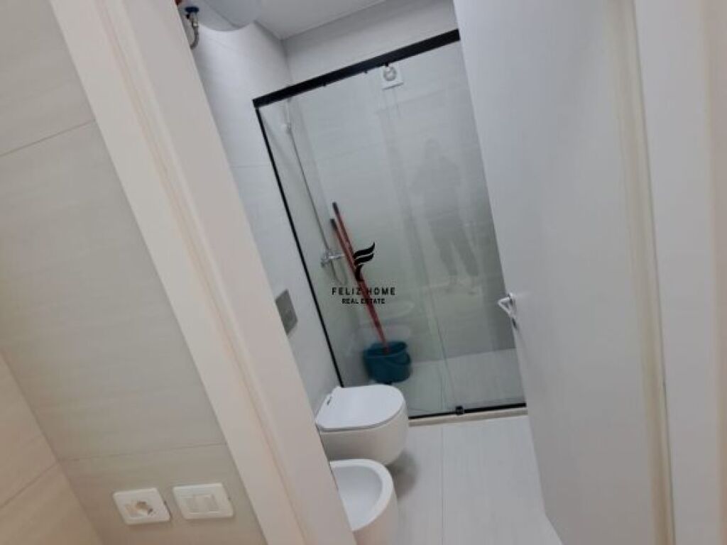 APARTAMENT ME QERA 2+1 5 MAJI 60.000 LEKE FH-58673