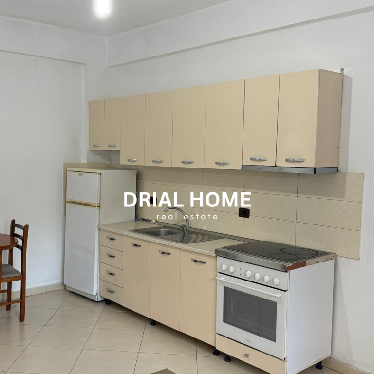 Shtepi me qera 1+1+ballkon