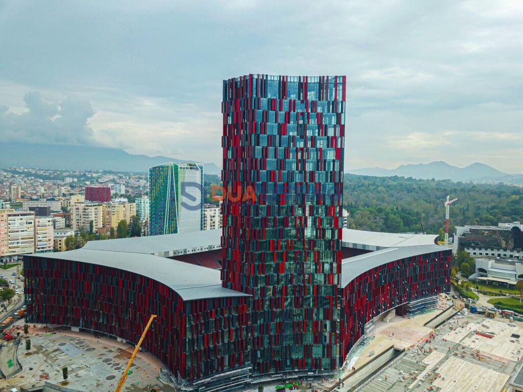 Spazio Ufficio Premium in Affitto nel cuore di Tirana 📍 Stadio Air Albania