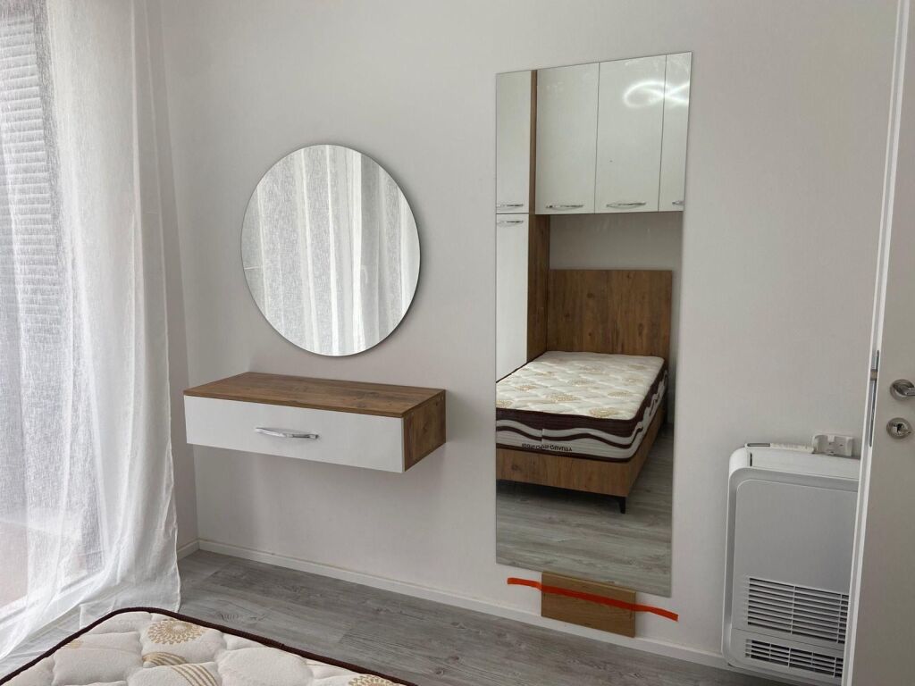 2+1,i mobiluar rezidenca henke,perballe spitalit amerikan 3,700 euro