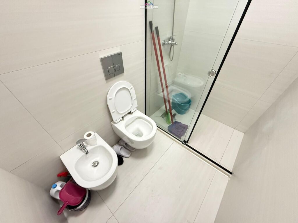 Appartamento In Affitto 2+1 Vicino 5 Maj ( ID B2201784) Tirana