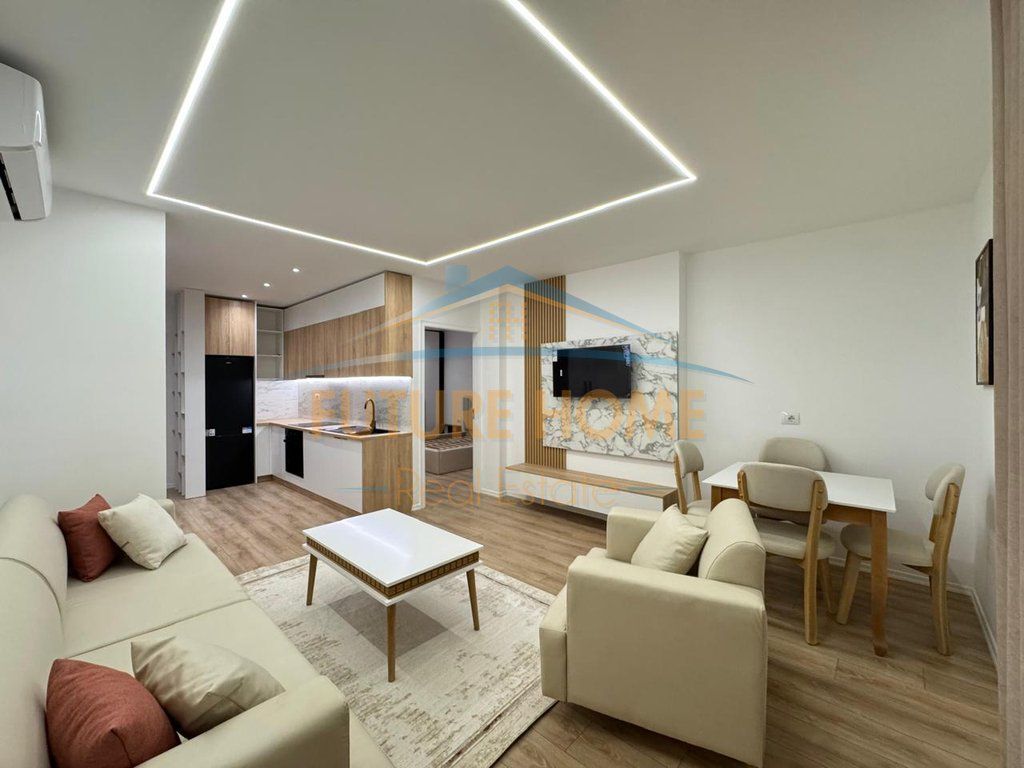 Shitet, Apartament 1+1, Rruga Fortuzi