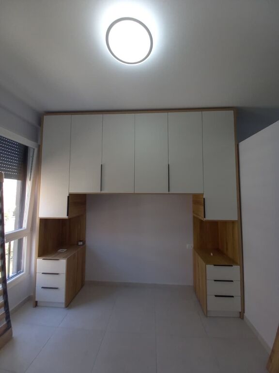 🏢Nella zona di 5 Maji, si affitta un appartamento 2+1, in fase di arredamento. 60,000Leke 