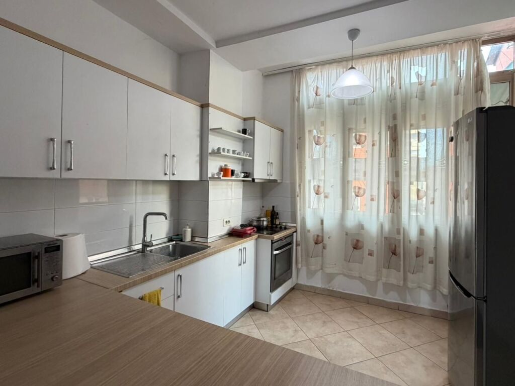 Apartment 3+1+2 for rent in Bllok, opposite Sky Tower!