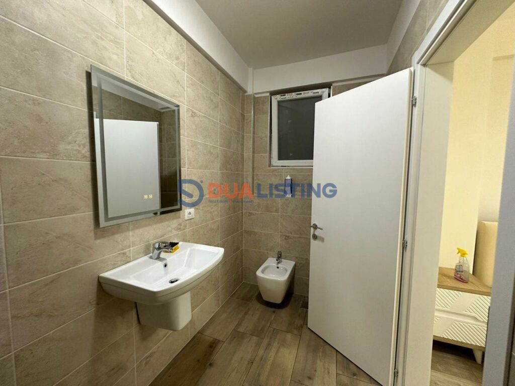 Jepet Apartament 2+1+2 me Qira Tek Liqeni i Thate , Kompleksi Fz