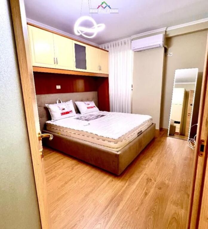 Apartament Me Qera 1+1 prane Maternitetit te Ri (ID B2101032) Tirane