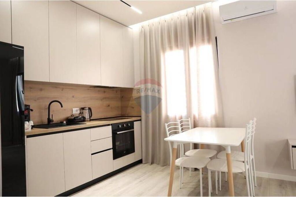 1+1+p.parkimi me qira te 5 Maji